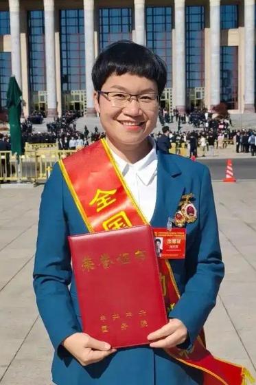 宜 宾 校 区